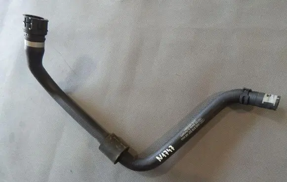 Audi Q7 4M Engine coolant pipe/hose 4M0819337AR