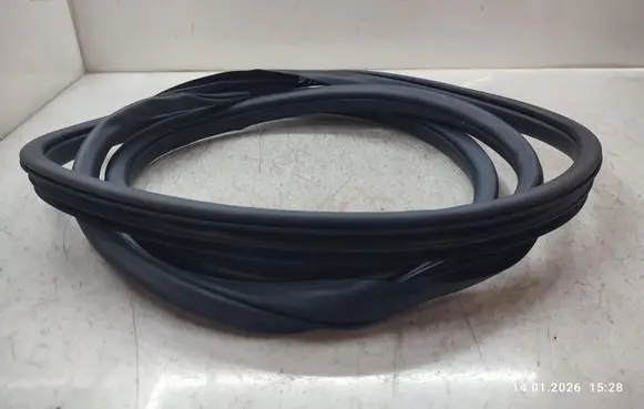 Ford Ranger Rear door rubber seal (on body) 