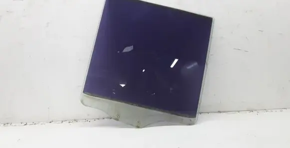 Mitsubishi Pajero Rear door window glass 43R00033
