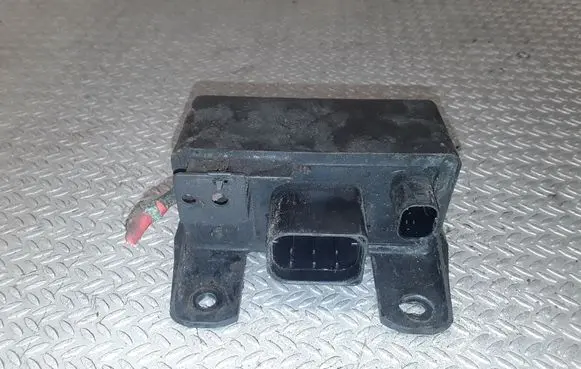Glow plug pre-heat relay