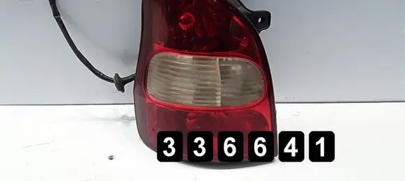 KIA Sedona Rear/tail lights