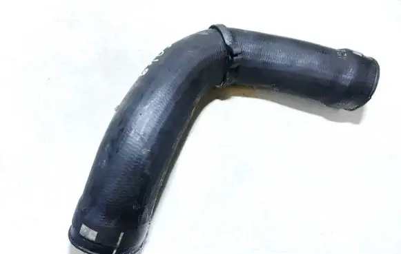 Audi TT Mk1 Intercooler hose/pipe 8l9145708f