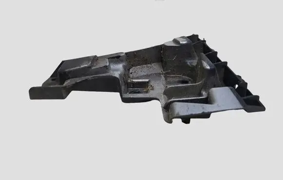Volvo V60 Front bumper mounting bracket 31323833
