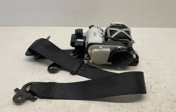BMW 7 G11 G12 Front seatbelt 34177030 0589P1000107