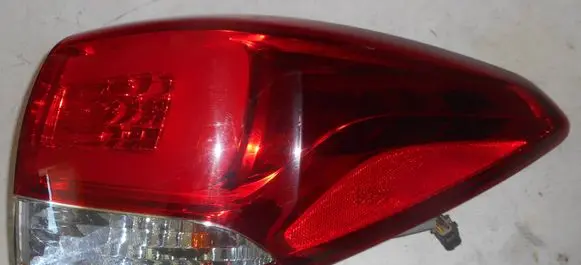 KIA Carens III Rear/tail lights 92402A4110
