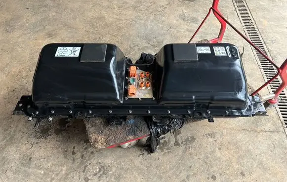 Citroen C5 Aircross Hybrid / electric car battery 9838612580 9838423880 9825281980