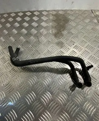 Audi A3 S3 8P Engine coolant pipe/hose 8L9133986R