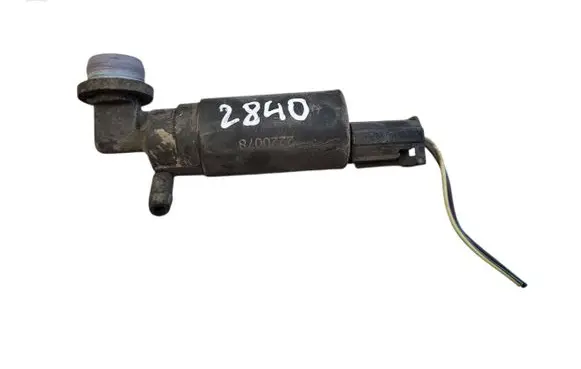Toyota Avensis T250 Windscreen/windshield washer pump 2220078