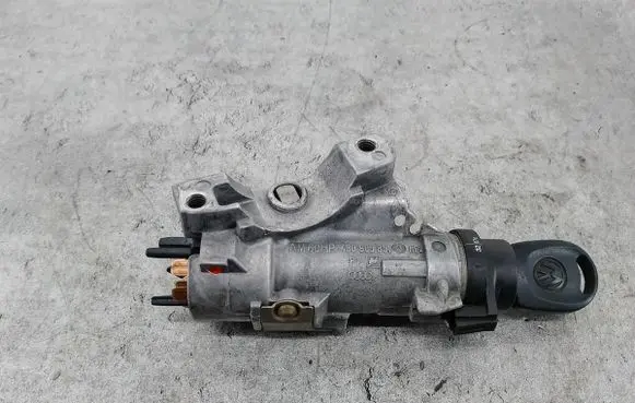 Volkswagen Polo IV 9N3 Ignition lock 4B0905851Q