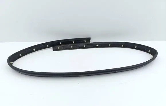 Sill/side skirt trim