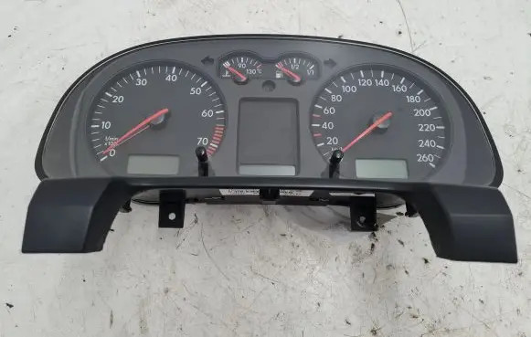 Speedometer (instrument cluster)