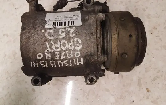 Mitsubishi Pajero Sport I Air conditioning (A/C) compressor (pump) MR360532 3309346