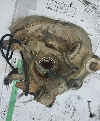 Audi A6 S6 C5 4B Rear wheel hub spindle/knuckle 