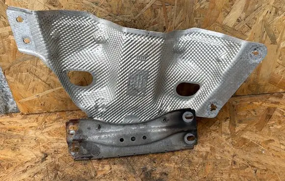Porsche Macan (95B) Exhaust heat shield 8R0521443 8R0521443E