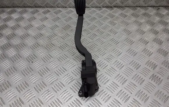 Alfa Romeo 147 Accelerator pedal position sensor 028100238046755863