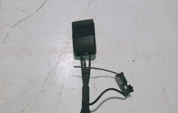 Honda Accord Front seatbelt buckle 13327470 69181003