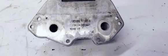 Audi A4 S4 B7 8E 8H Engine oil radiator 06E117021G