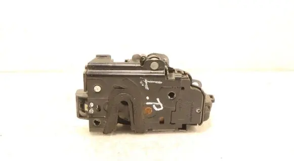 Skoda Fabia Mk2 (5J) Front door lock