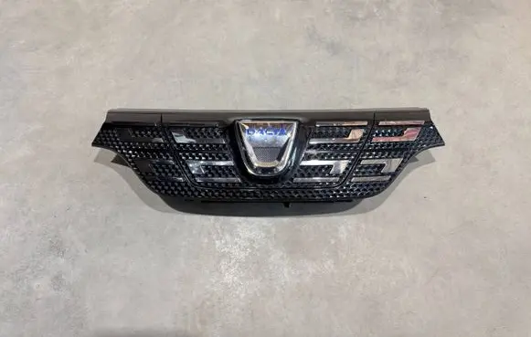 Dacia Spring Front bumper upper radiator grill 623105278R