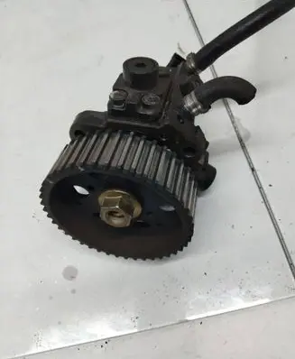 Opel Zafira B Fuel injection high pressure pump 0445010097 0055204599 0394748