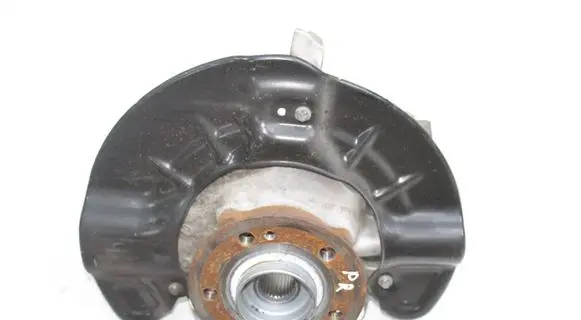 Mercedes-Benz EQA Front wheel hub