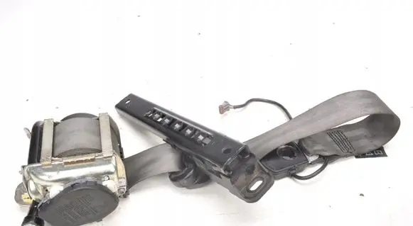 Jaguar XJ X351 Front seatbelt