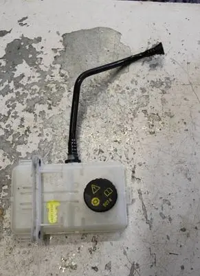 Renault Kangoo III Brake fluid reservoir 460913338R