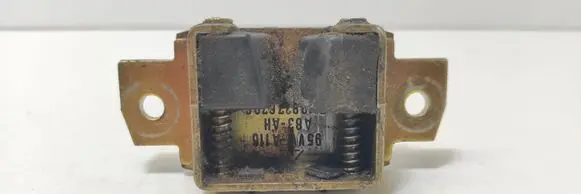 Seat Alhambra (Mk1) Tailgate/trunk/boot lid buffer 7M0827679G