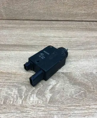 BMW 3 E36 Central locking motor 1387609