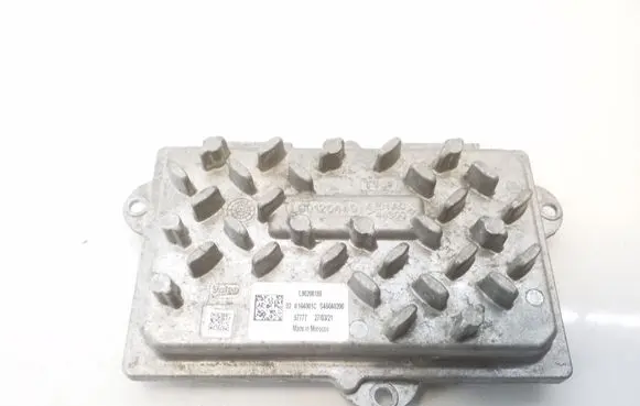 Peugeot 3008 II Headlight ballast module Xenon 90208185 L90208185