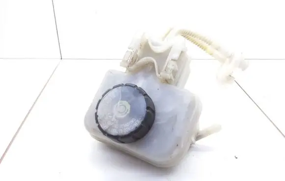 Opel Meriva A Brake fluid reservoir 0204051156
