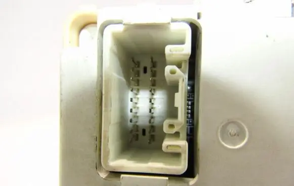 Suzuki SX4 Fuse module 3677079J41