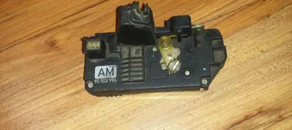 Opel Zafira A Rear door lock 90503996