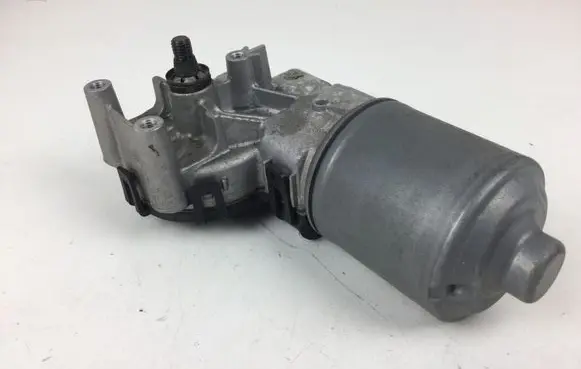 Peugeot 207 Wiper motor 0390241931