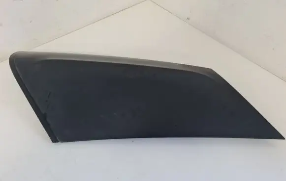 (D)pillar trim (top)