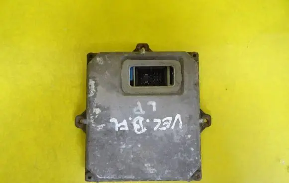 Opel Vectra B Voltage converter/converter module 1307329073 24436411