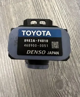 Toyota C-HR I Airbag deployment crash/impact sensor 8983AF4010 4689000051