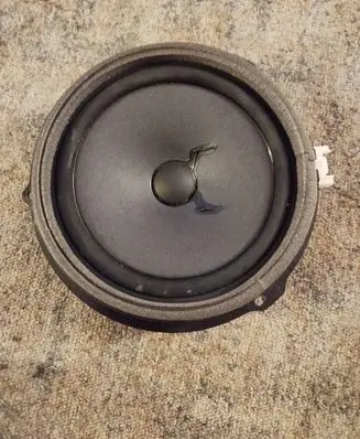 Jaguar XF X250 Front door speaker 6M2T18808AC C28HAX1 06512Z02