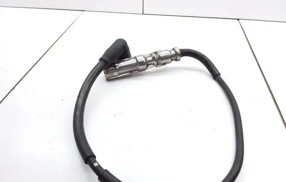 Volkswagen Golf IV Plug wire 06A035255C