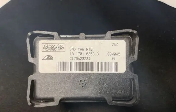 Volvo V50 ESP acceleration yaw rate sensor 10170103533 C179A23234 09W045