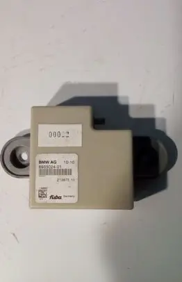 BMW 5 F10 F11 Antenna control unit 693502401