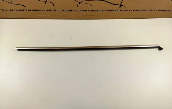 Volkswagen Arteon Shooting Brake Rear door glass trim molding 3G8839476R 3G8839476S