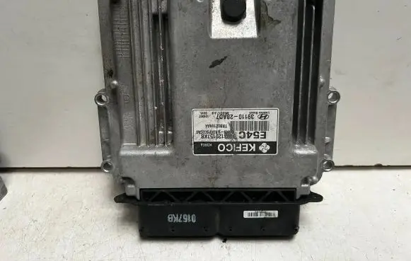 Hyundai Accent Engine control unit/module ECU 391102BAD7 TRB0Z16NA4 0003120157KB