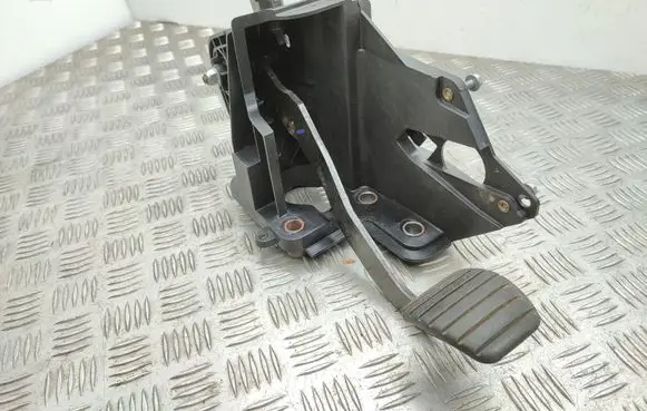 Renault Master III Brake pedal 180101626R 465105948R