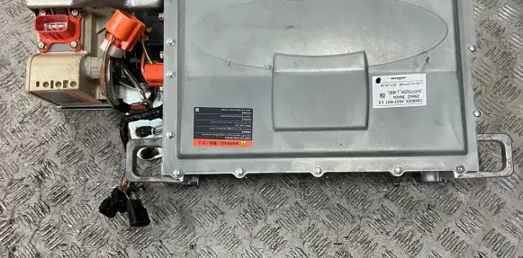 Nissan Leaf I (ZE0) Battery charger (optional) 296A03NA0A ZHTP1525R