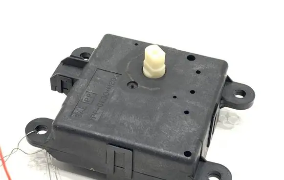 Nissan Qashqai Air flap motor/actuator 277328H300