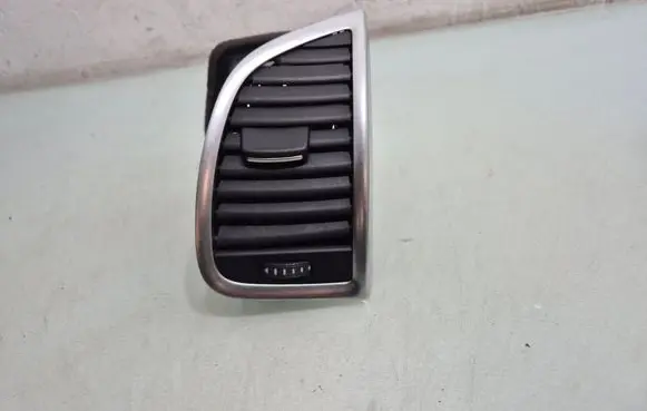 Dashboard side air vent grill/cover trim