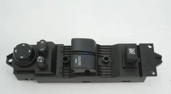 Mazda 3 II Electric window control switch 5AA798EA02
