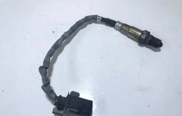 Mercedes-Benz ML W166 Lambda probe sensor 0065421718 0281004201