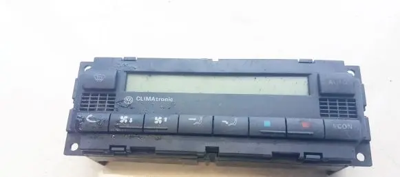 Volkswagen Golf IV Climate control unit